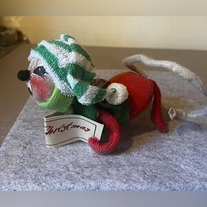1991 Annalee Mobilitee Caroling Christmas Mouse Doll Made In USA
